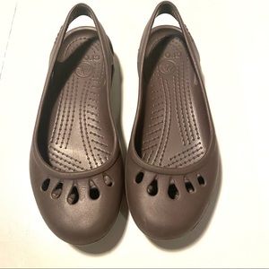 Crocs Women's Malindi Flat Slingback flats Brown 6 M